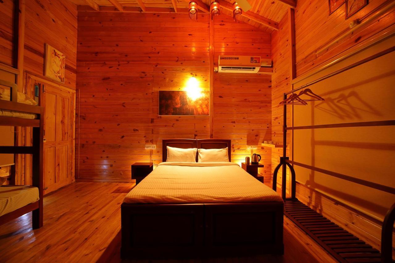 Woodrose Resort 칼파타 외부 사진