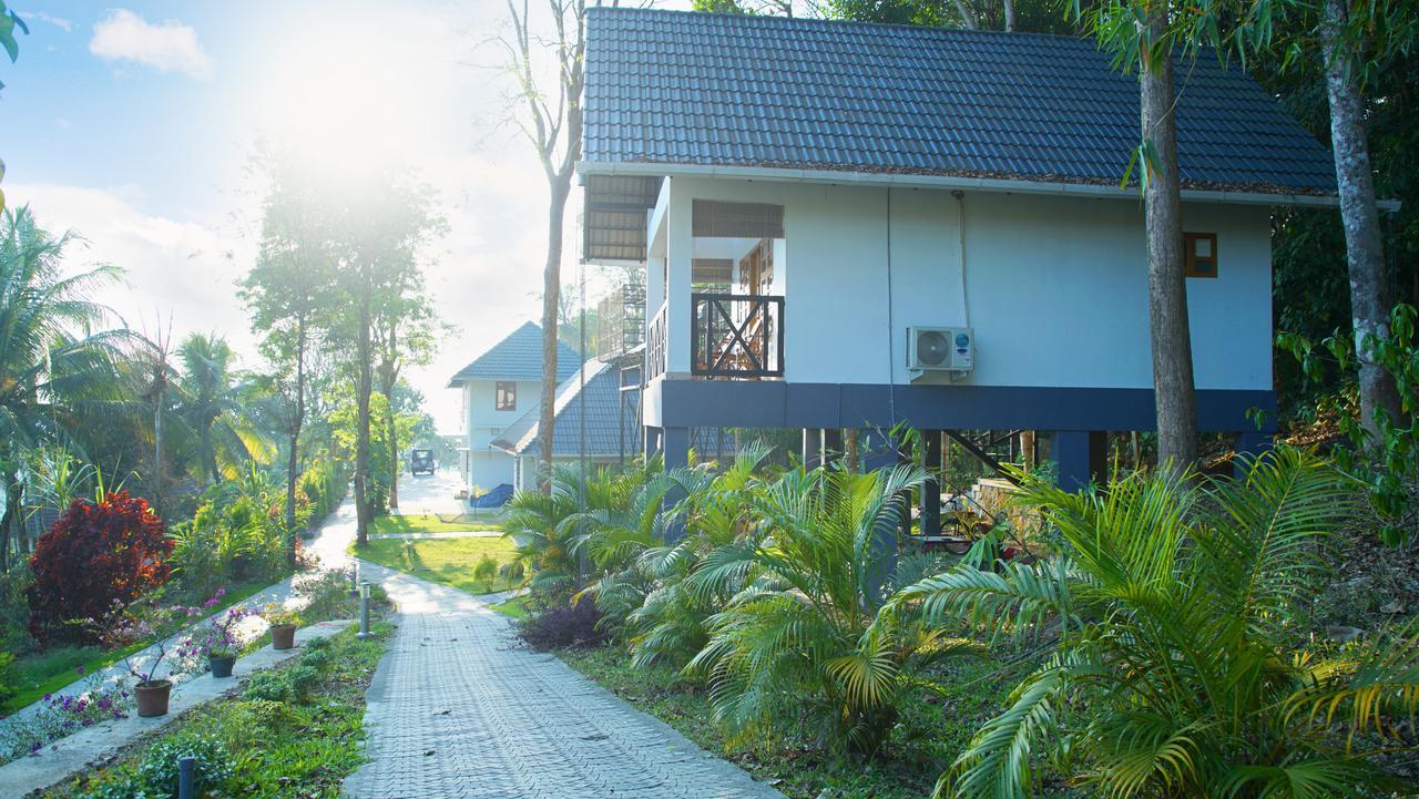 Woodrose Resort 칼파타 외부 사진